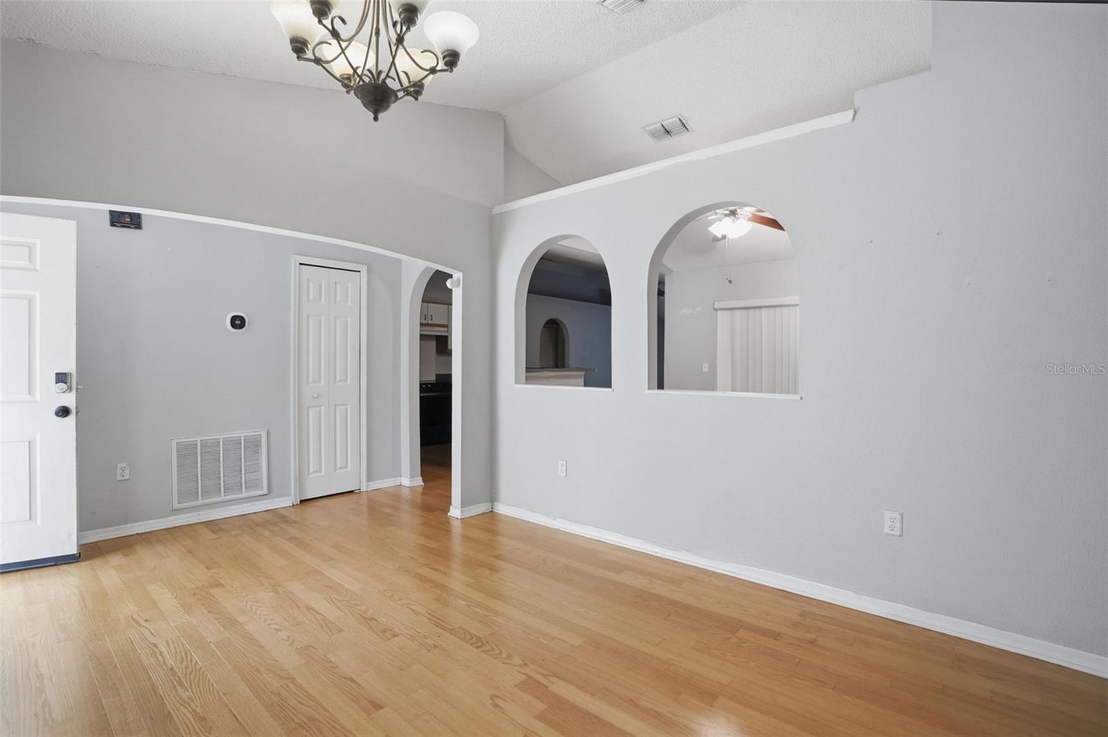 SPRING HILL - Residential