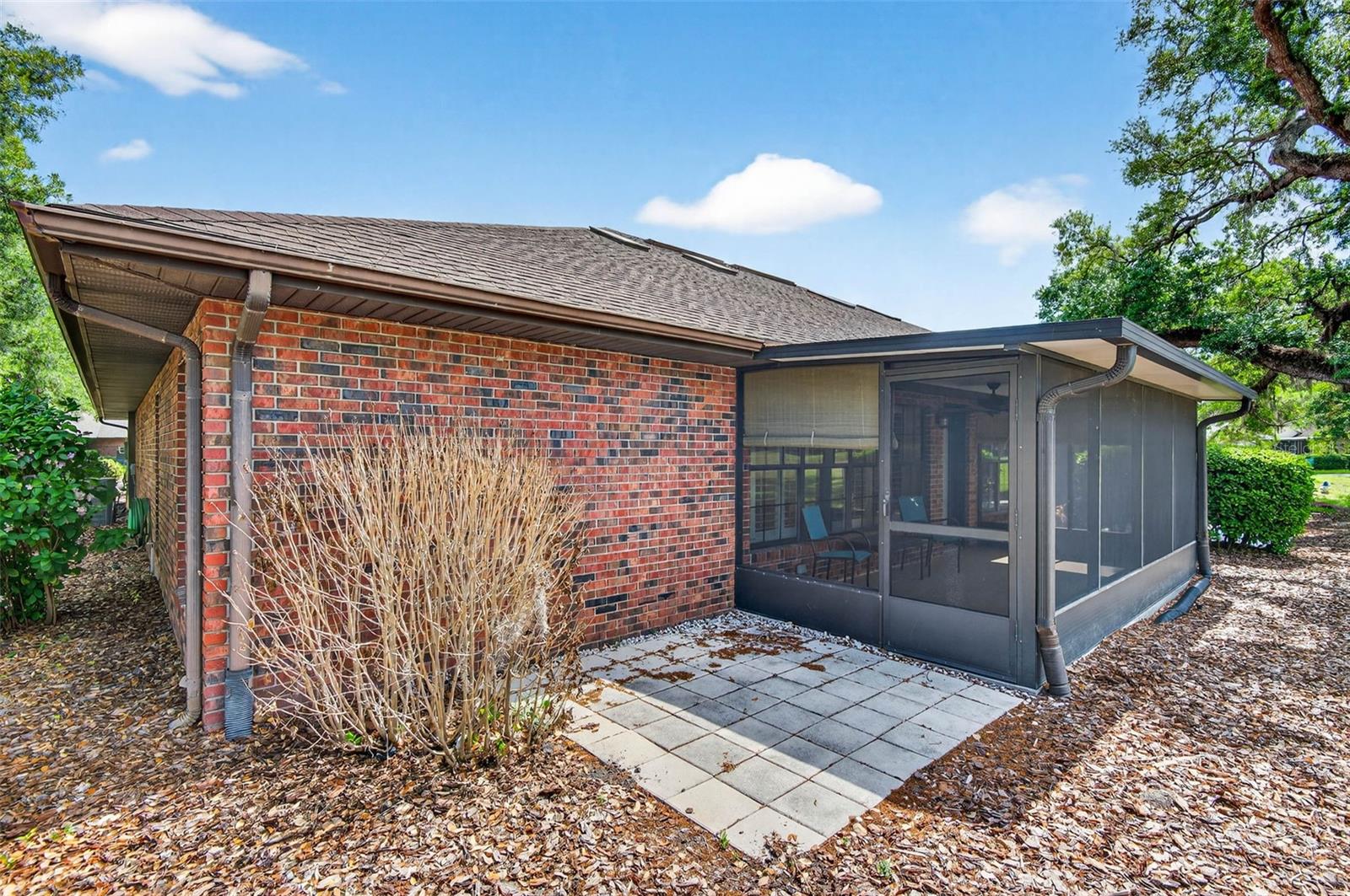 SILVER OAKS - Residential