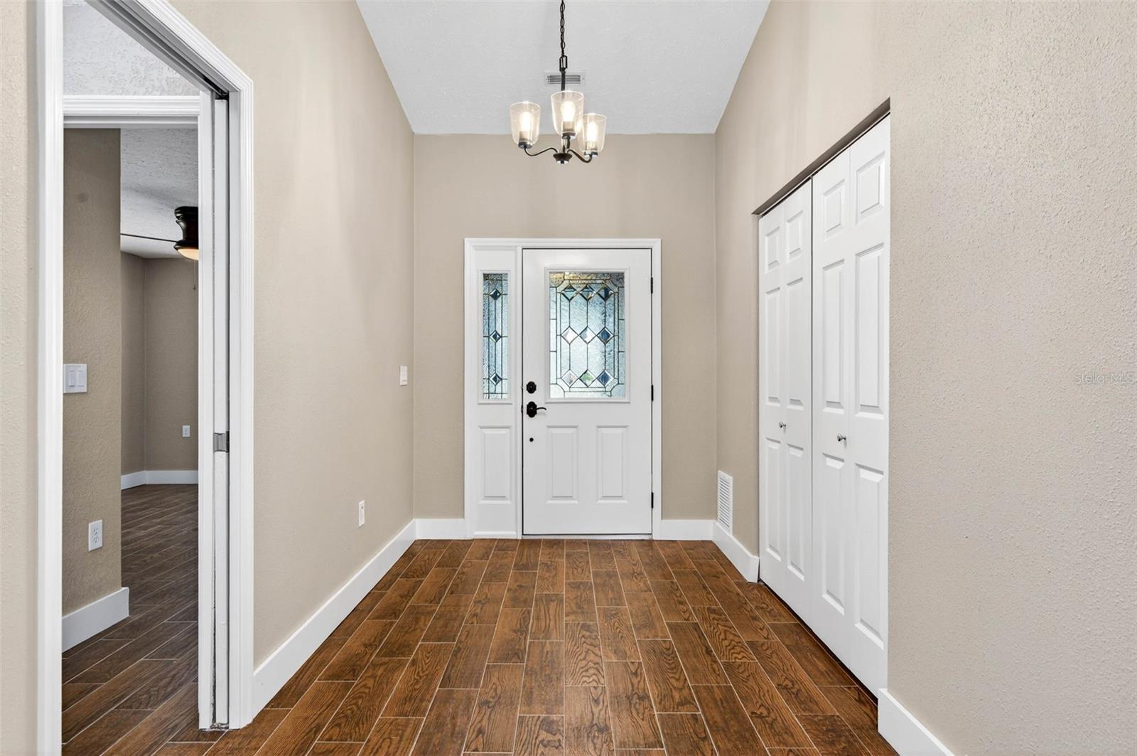 SILVER OAKS - Residential