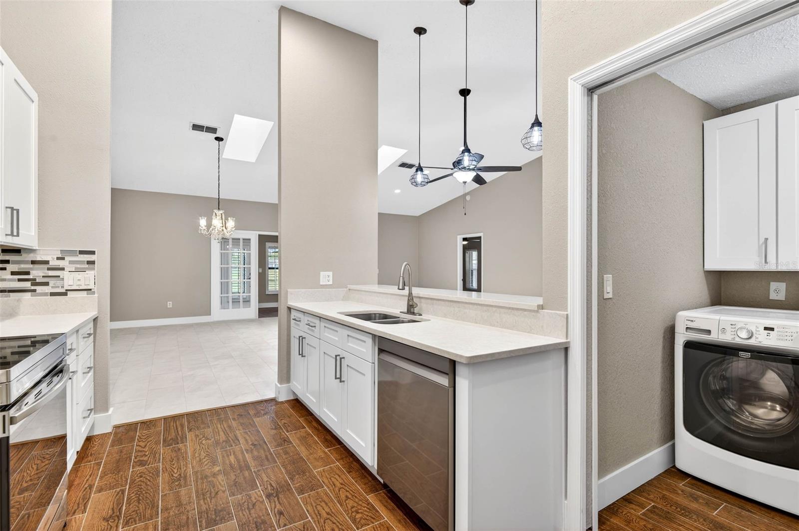 SILVER OAKS - Residential