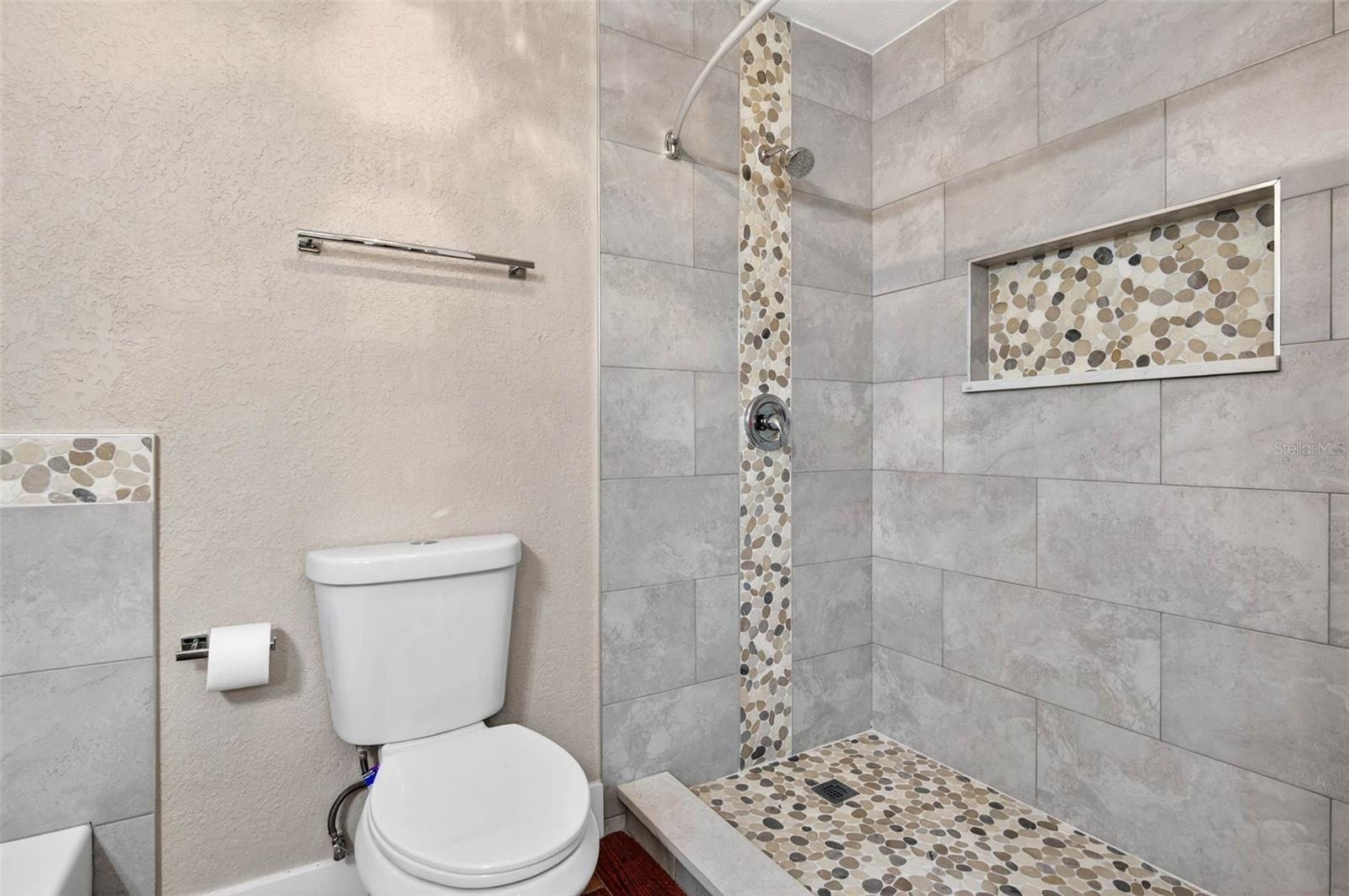 SILVER OAKS - Residential