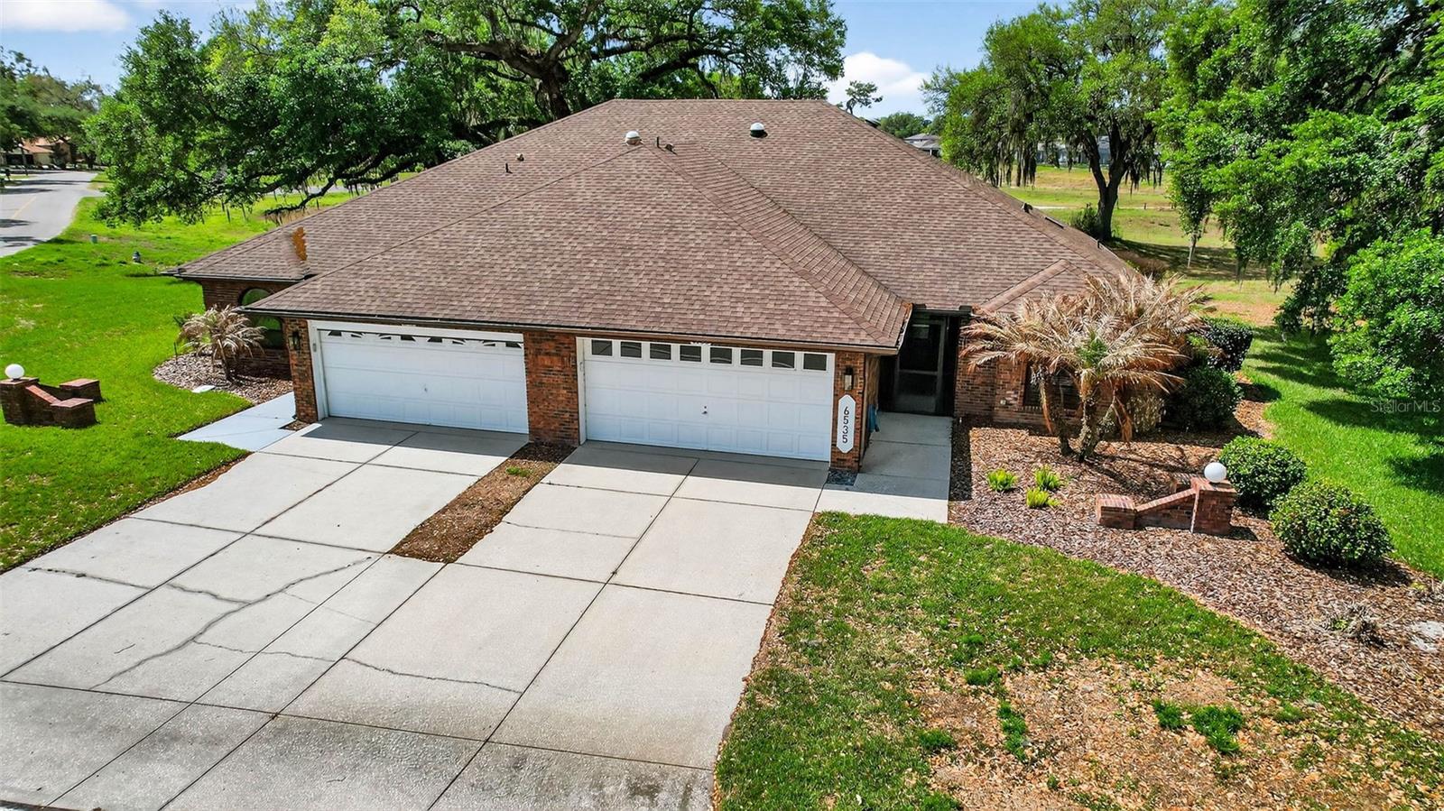 SILVER OAKS - Residential