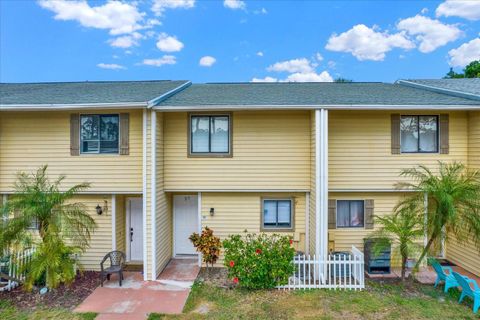 22620 GAGE LOOP 27 LAND O LAKES FL 34639