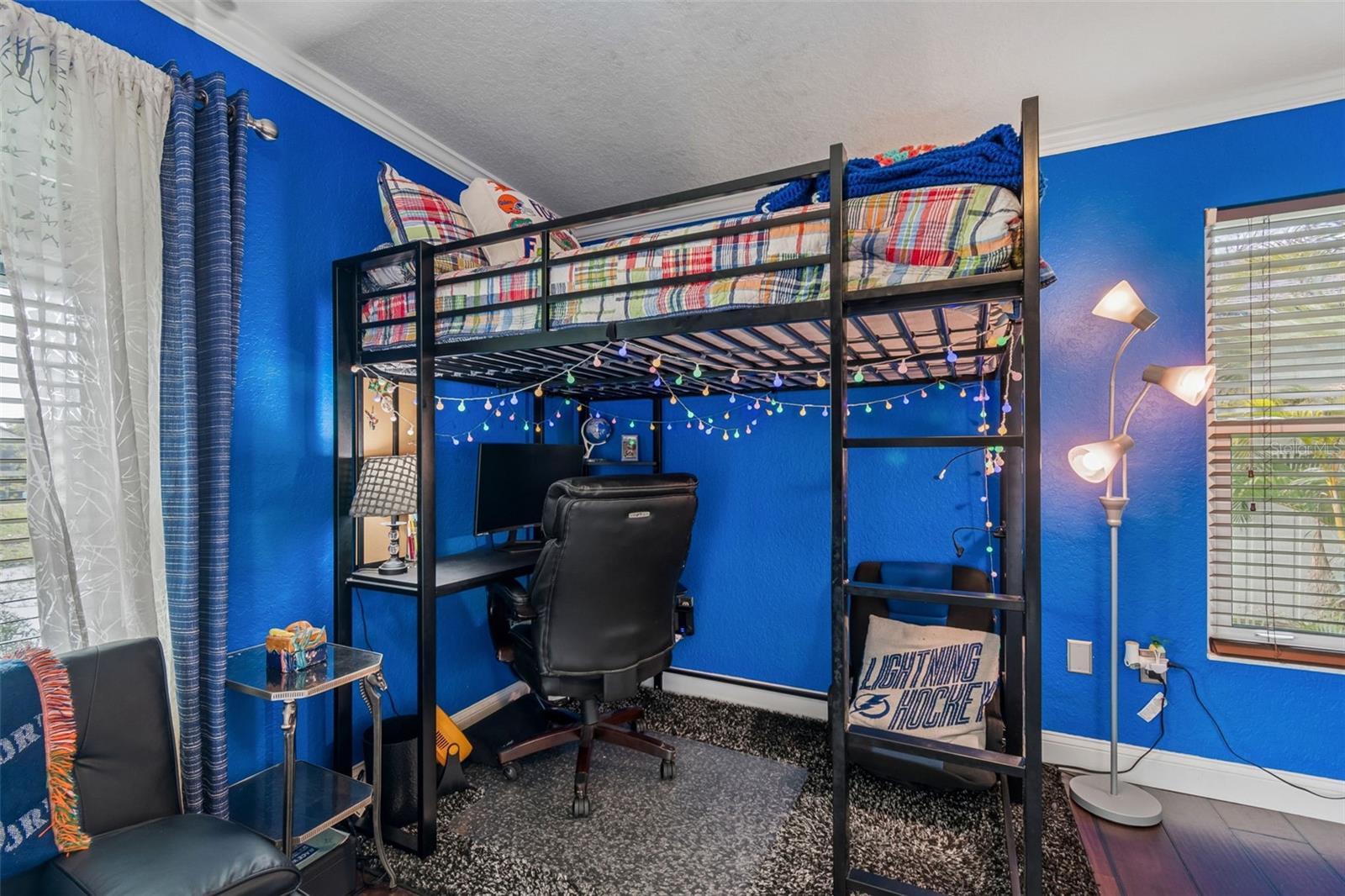 TROPIC SHORES - Residential