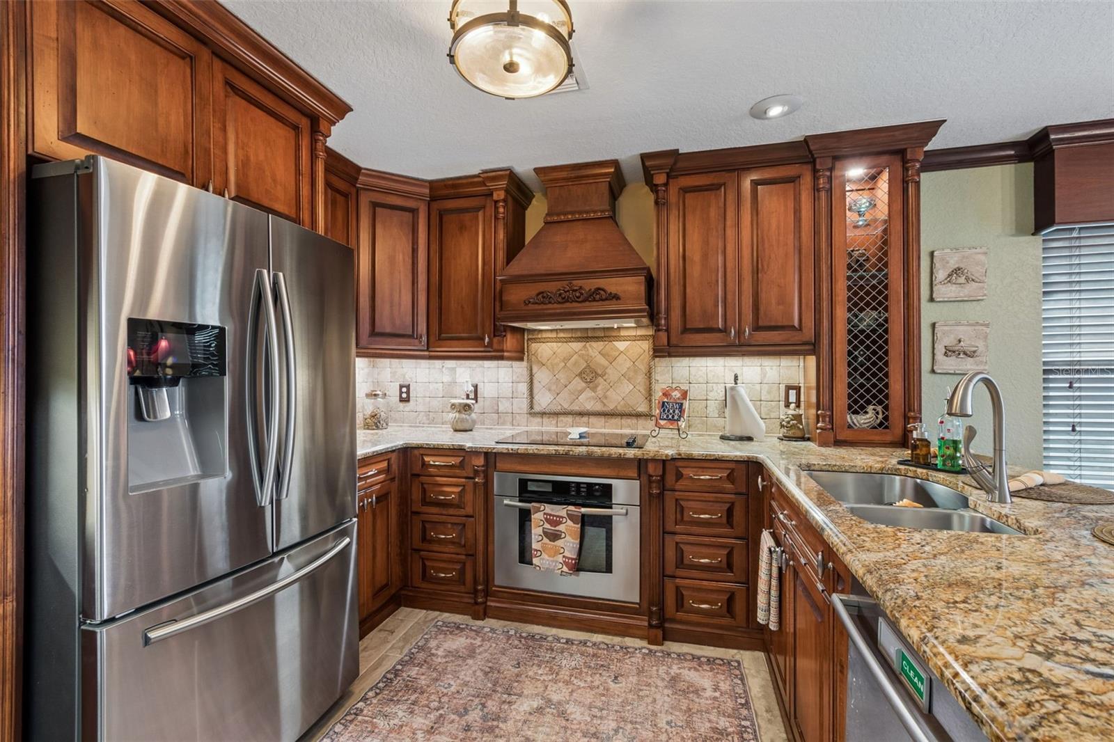 TROPIC SHORES - Residential