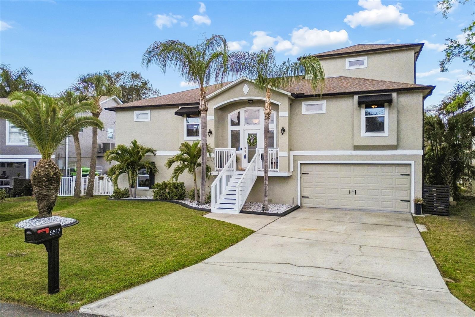 TROPIC SHORES - Residential