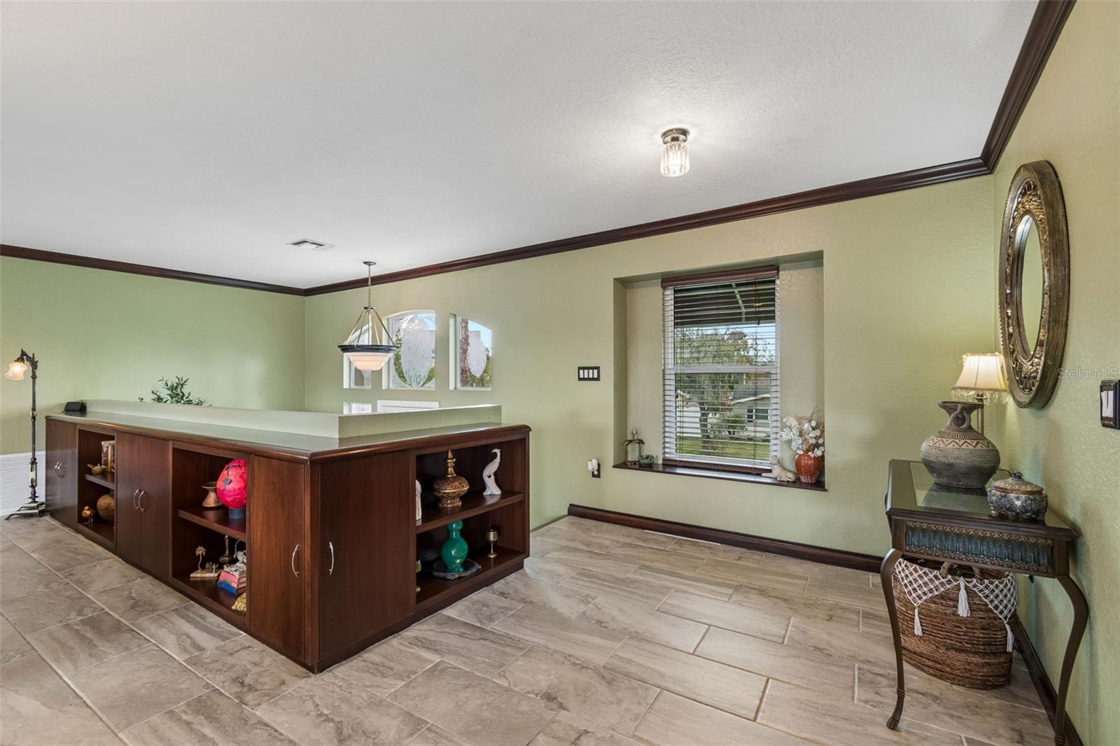 TROPIC SHORES - Residential