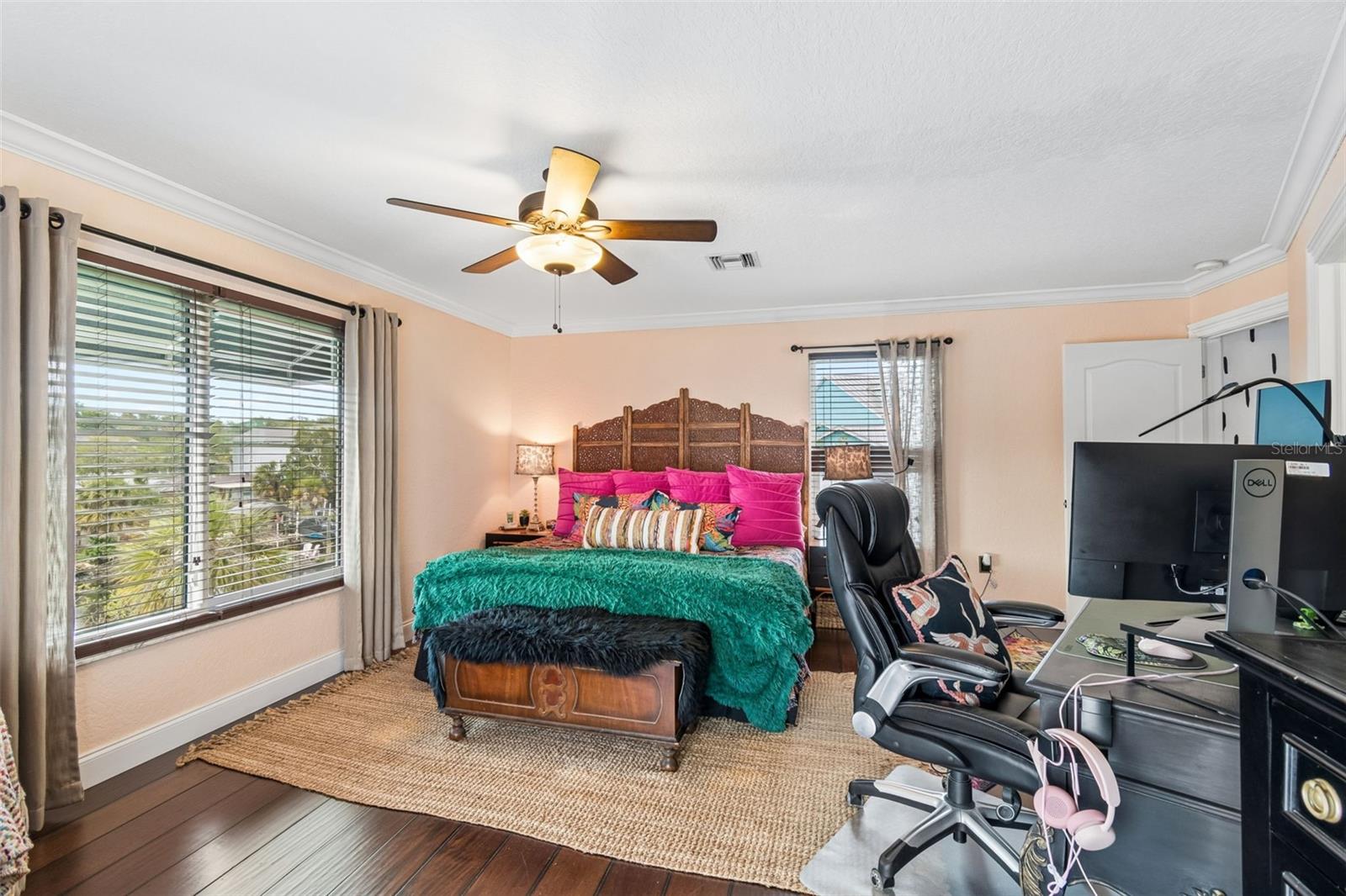 TROPIC SHORES - Residential