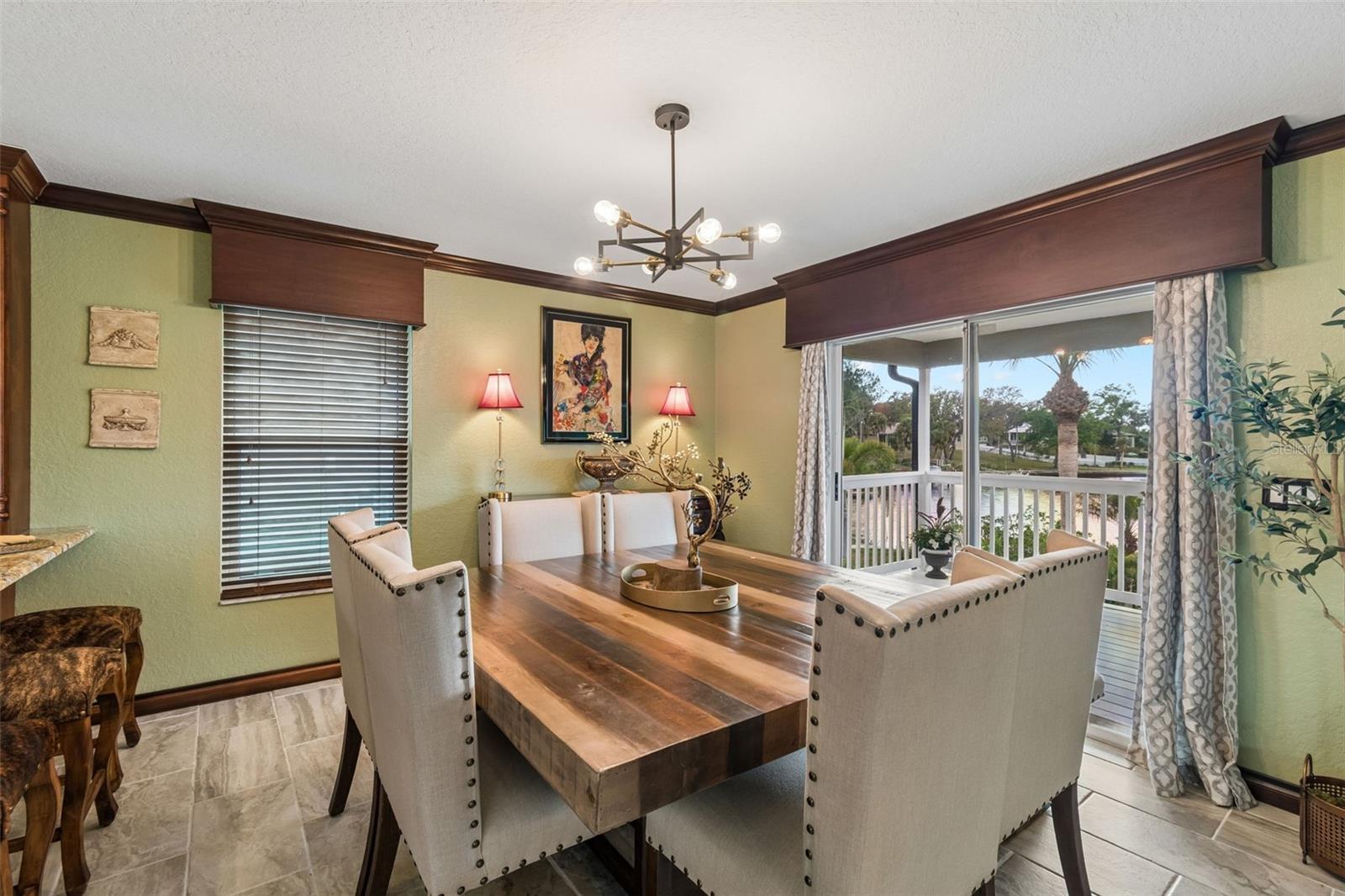 TROPIC SHORES - Residential