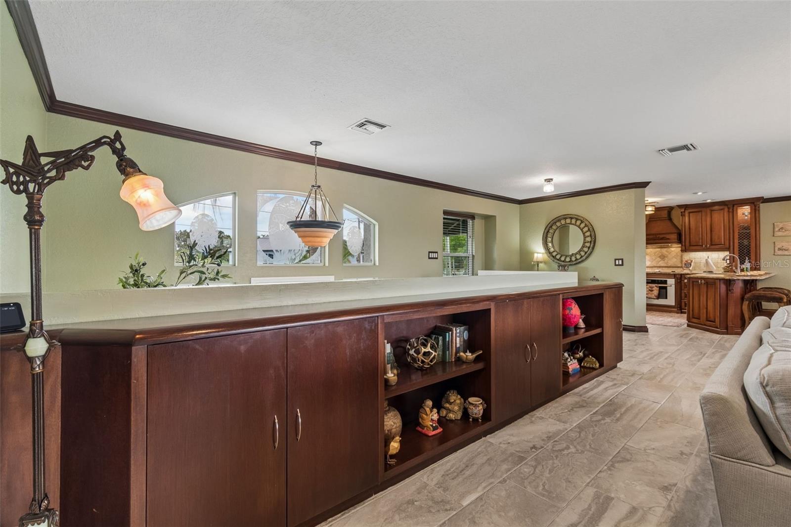 TROPIC SHORES - Residential