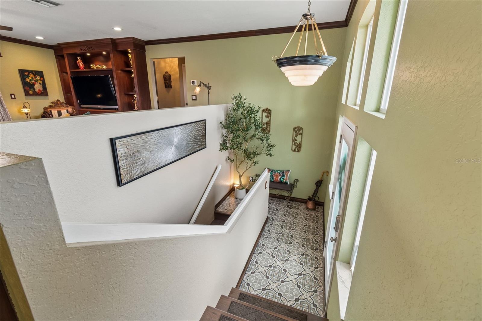 TROPIC SHORES - Residential