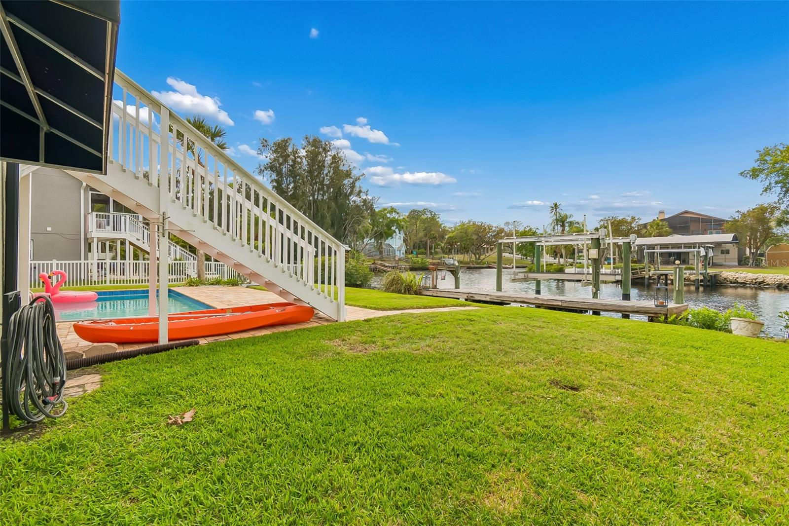 TROPIC SHORES - Residential