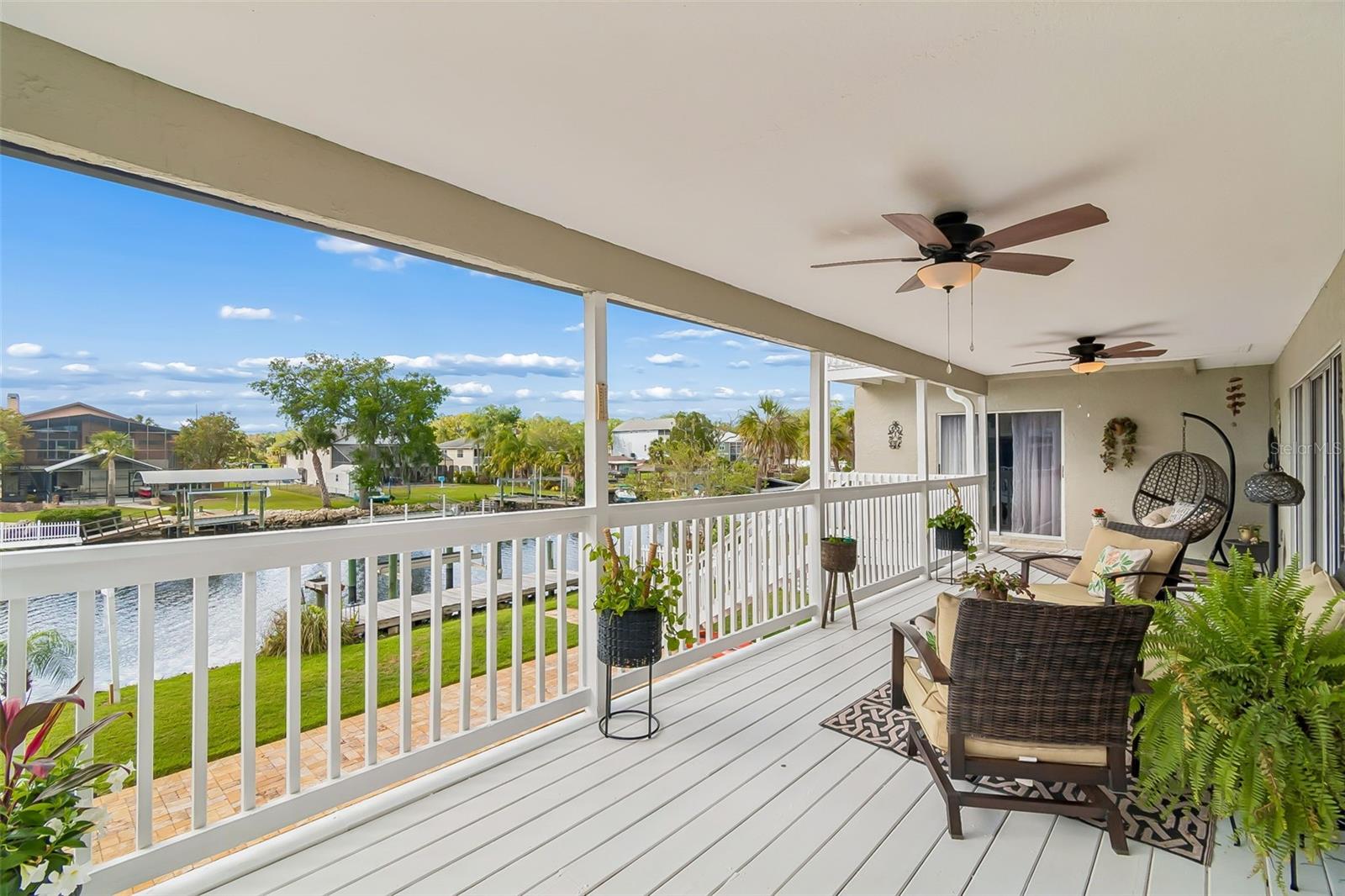 TROPIC SHORES - Residential