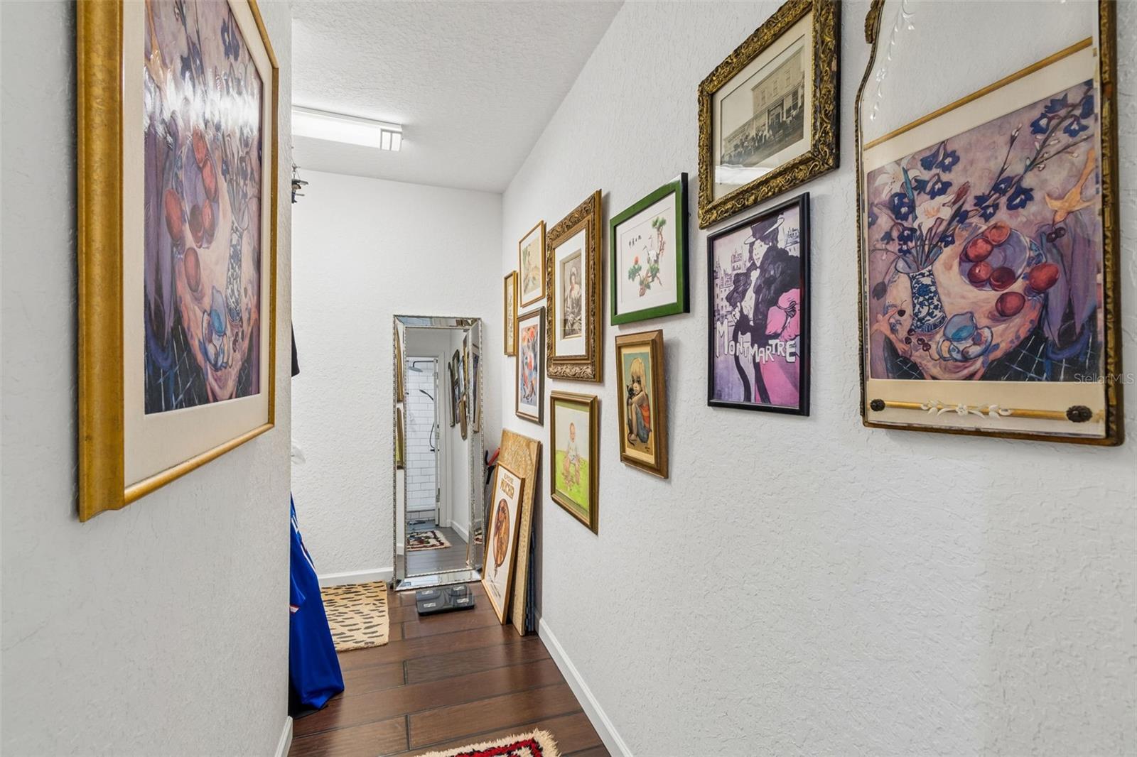 TROPIC SHORES - Residential