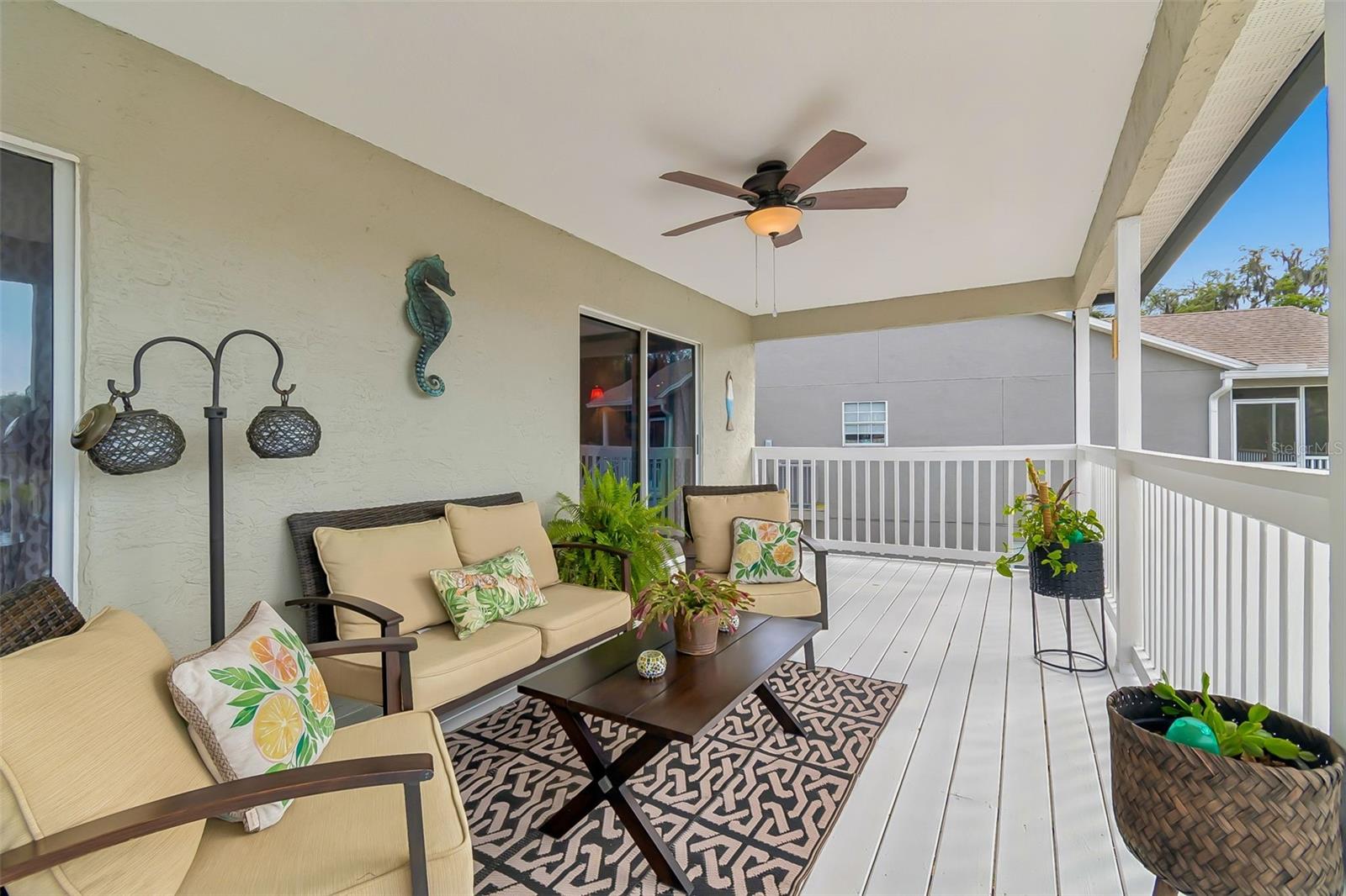 TROPIC SHORES - Residential