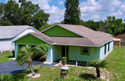 A home in LAKELAND