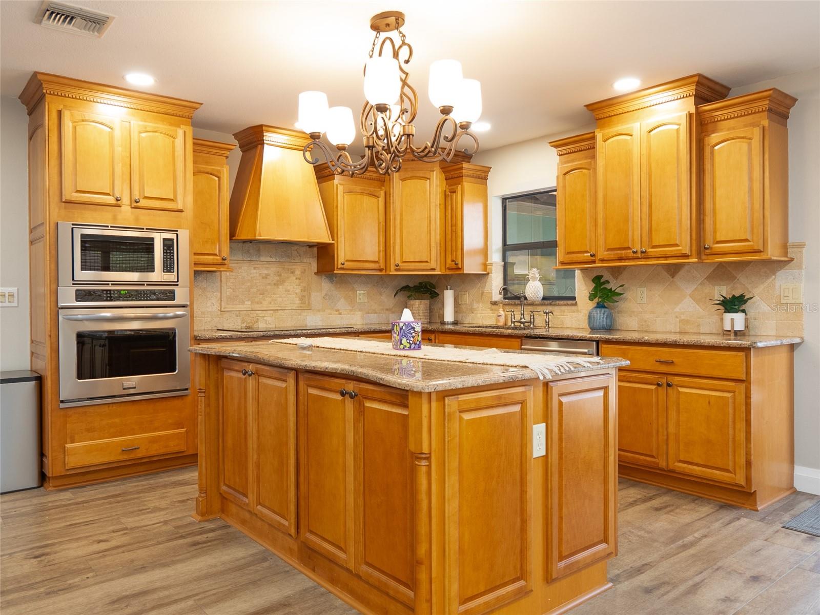 OVERBROOK GARDENS - Residential