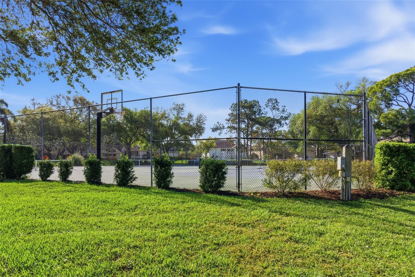 POINTE ALEXIS SOUTH PH III - Residential