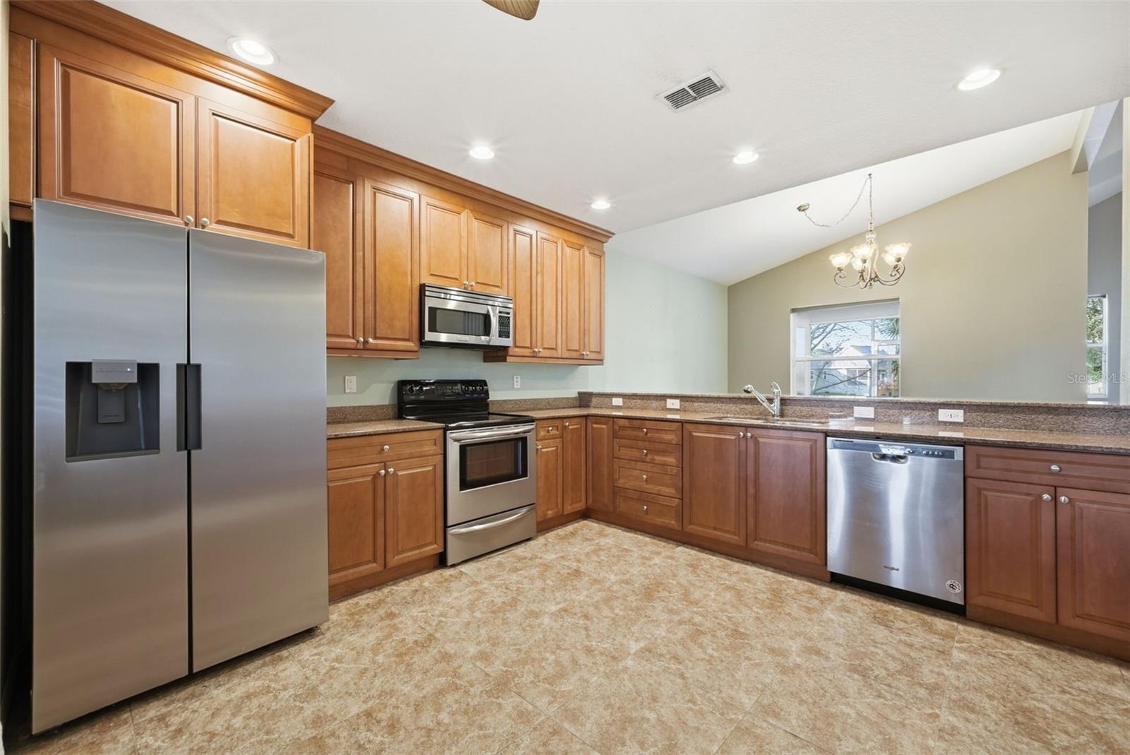 POINTE ALEXIS SOUTH PH III - Residential