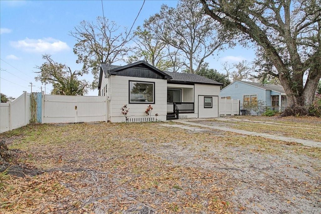 Photo of 4004 N Munro Street, Tampa, FL 33603 (MLS # S5144778)