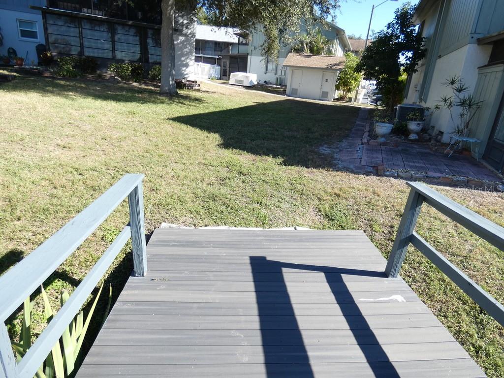 OAK LAKE PARK CONDO - Residential