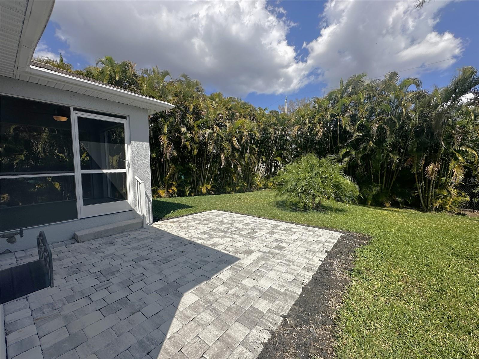 RIO VILLA LAKES - Residential Lease