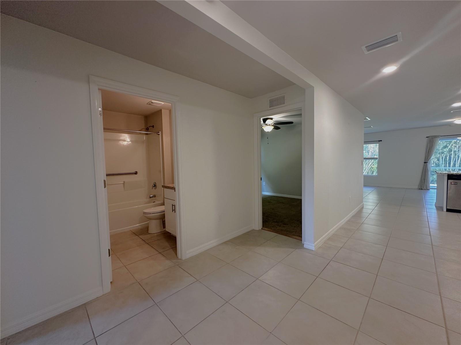 RIO VILLA LAKES - Residential Lease