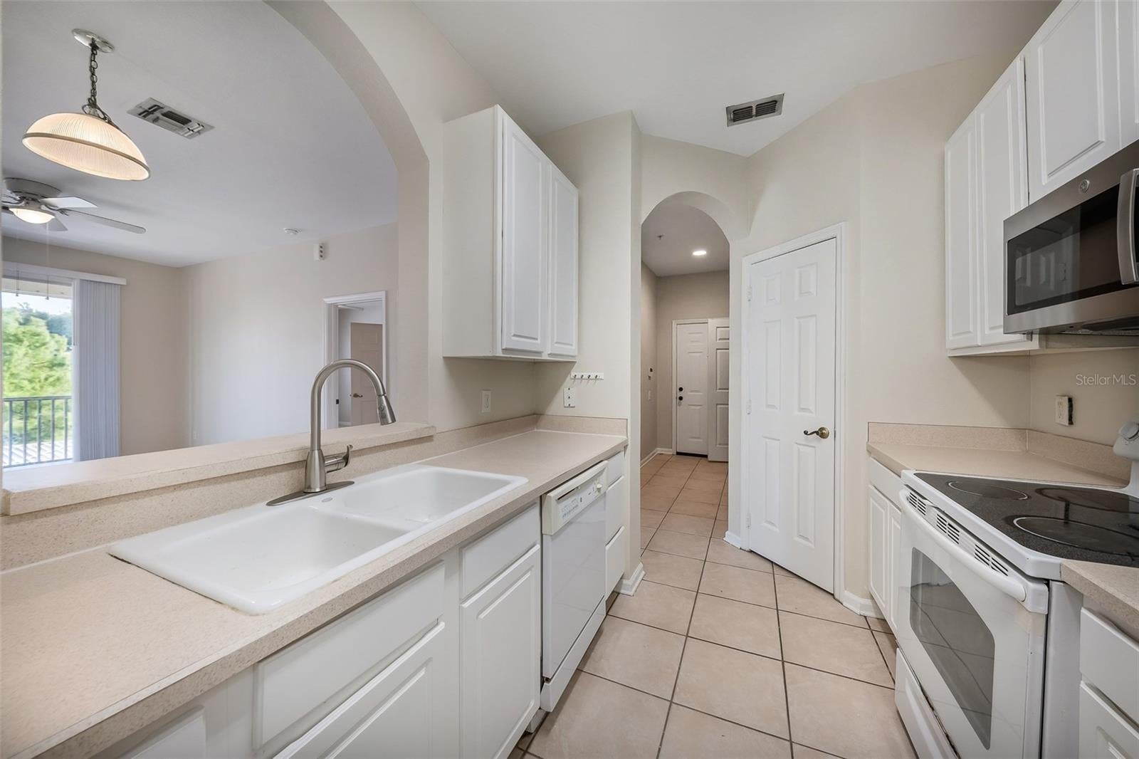 588 BRANTLEY TERRACE WAY 305
