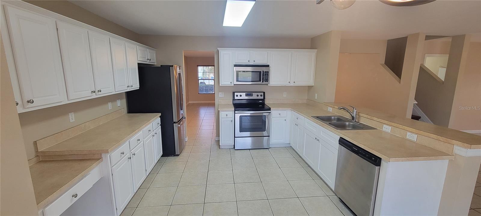 WATERFORD TRLS PH 02 - Residential