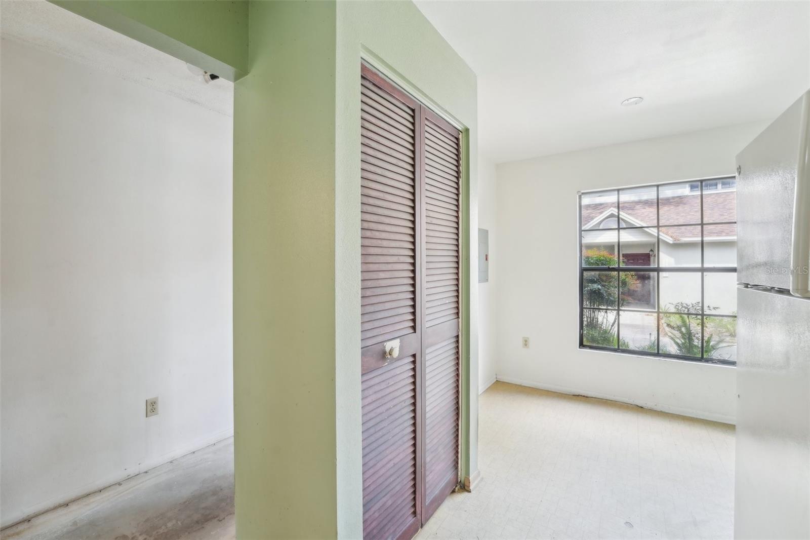 LAURELON VILLAGE OF MEADOWOOD - Residential