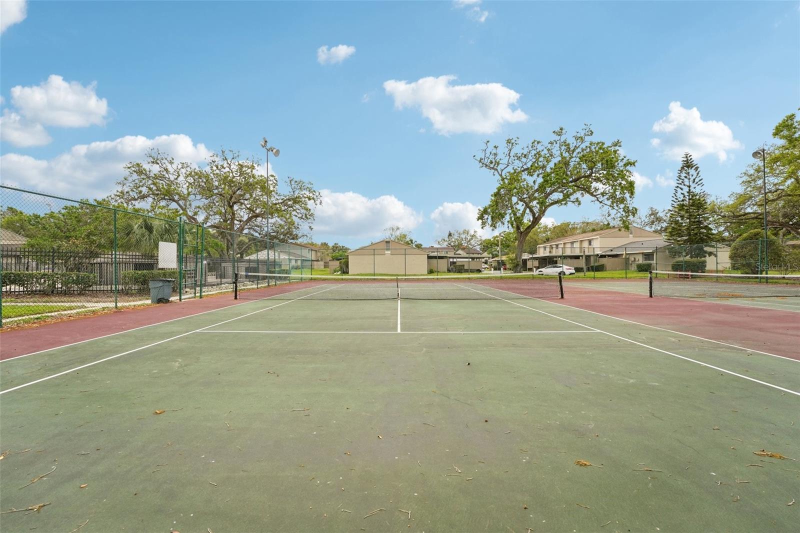 LAURELON VILLAGE OF MEADOWOOD - Residential