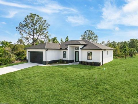 Photo of 2911 37th Street W, Lehigh Acres, FL 33971 (MLS # C7511398)