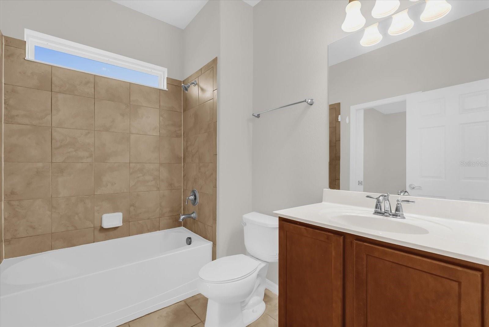 VILLAGEWALK/LK NONA UN #4A - Residential