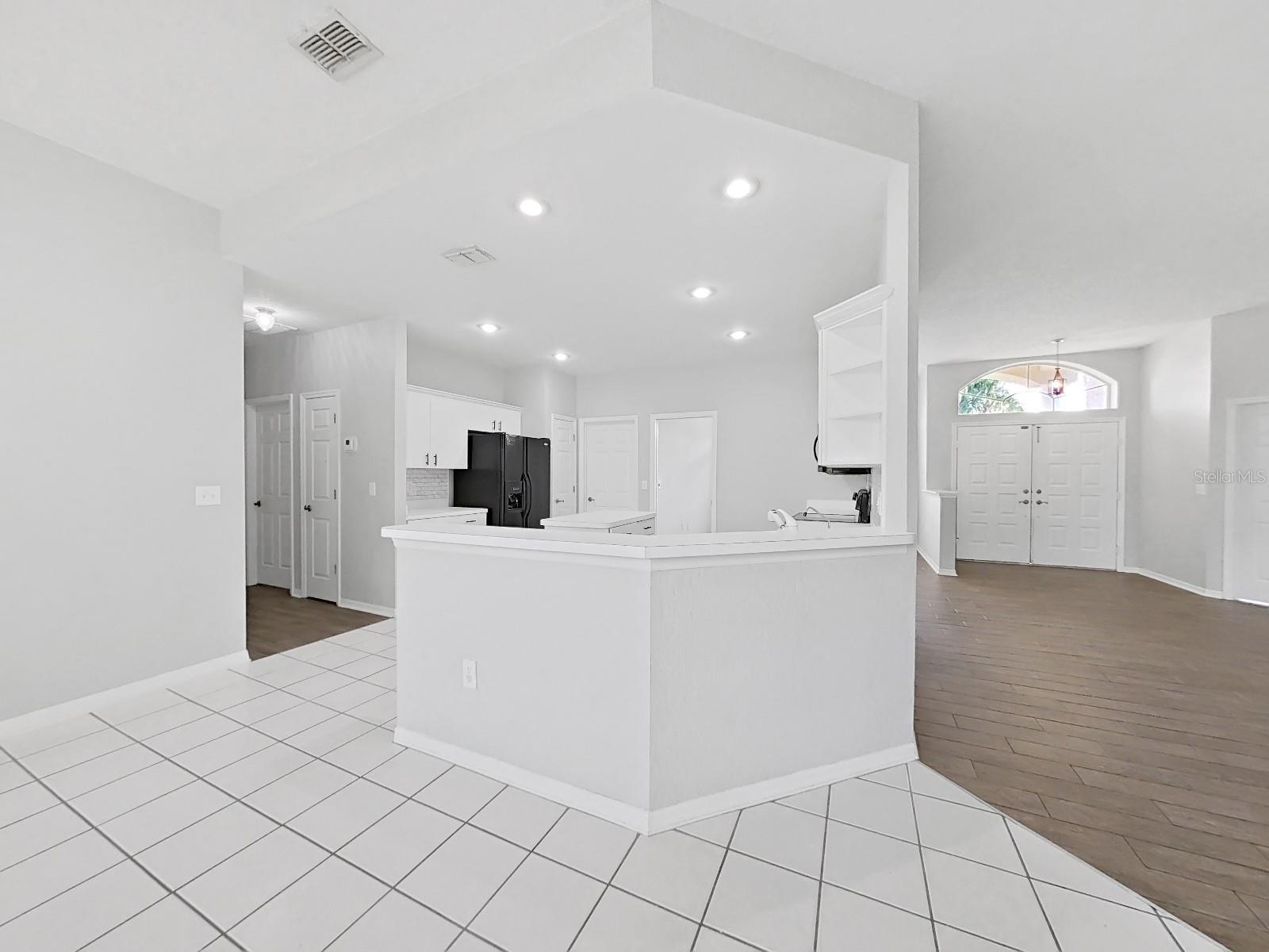 WALDEN LAKE UNIT 33 2 PH A - Residential Lease