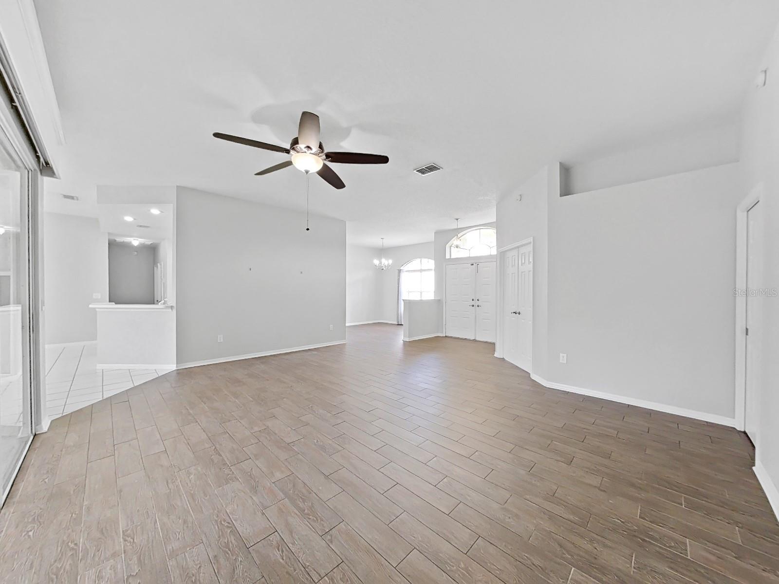 WALDEN LAKE UNIT 33 2 PH A - Residential Lease