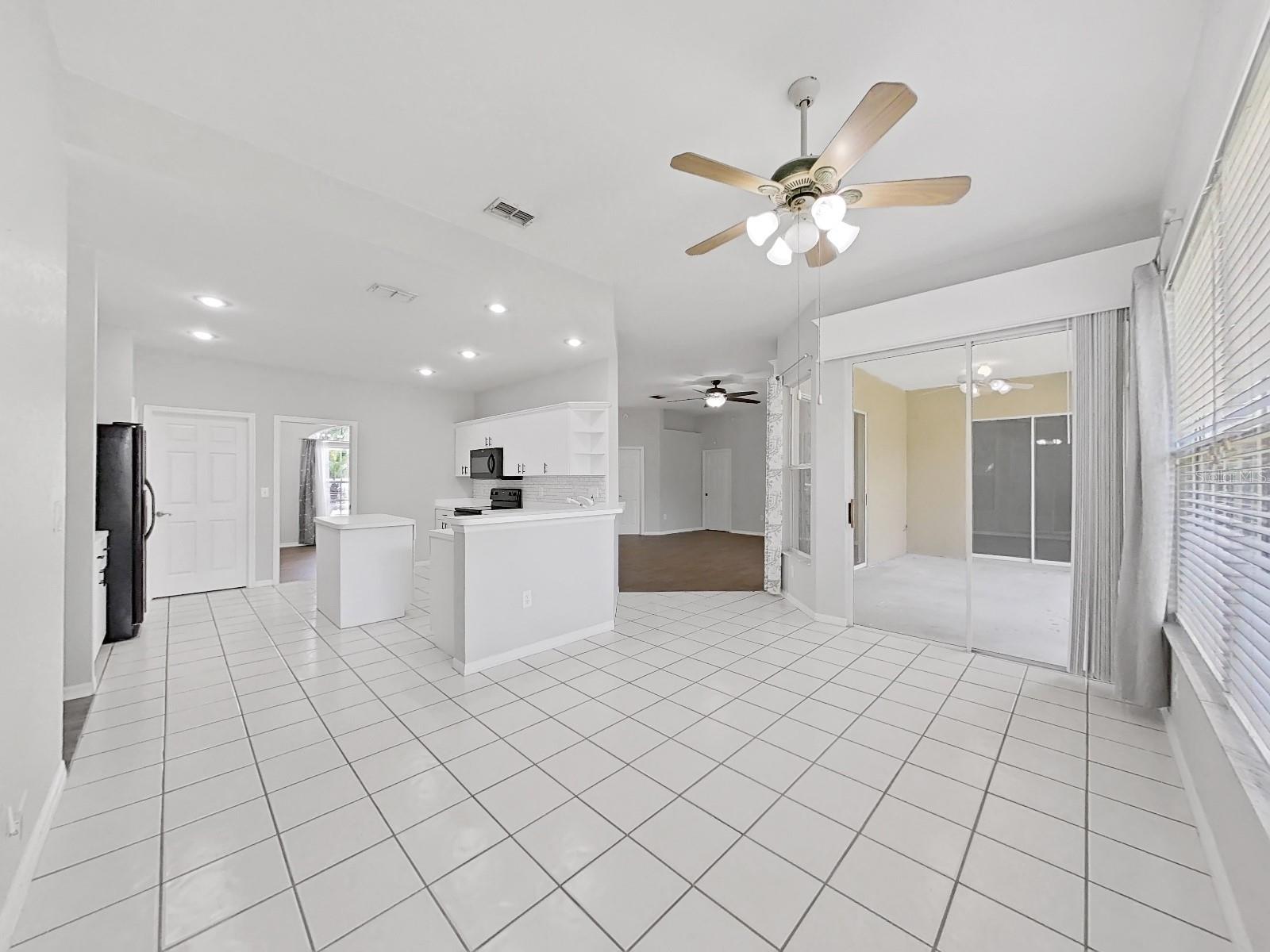 WALDEN LAKE UNIT 33 2 PH A - Residential Lease