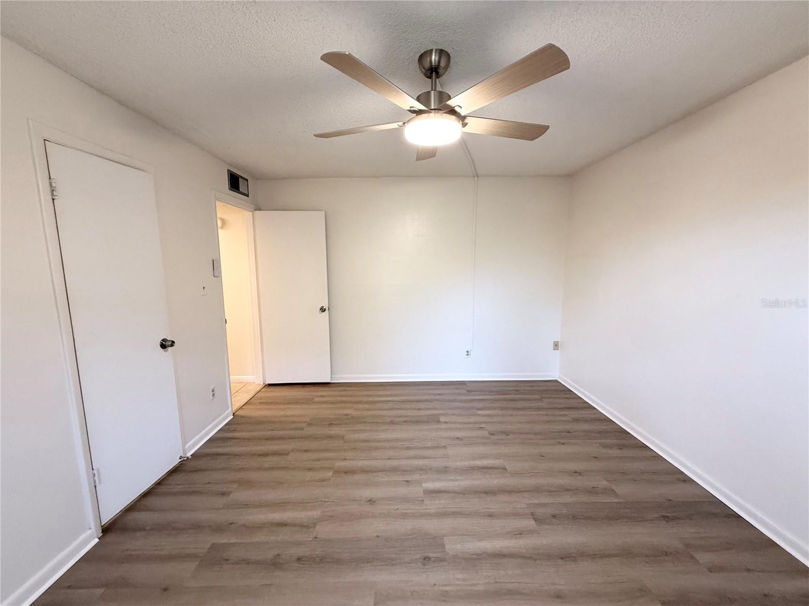 FOUR SEASONS CONDO - Residential Lease