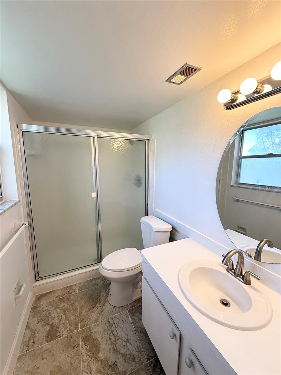 FOUR SEASONS CONDO - Residential Lease