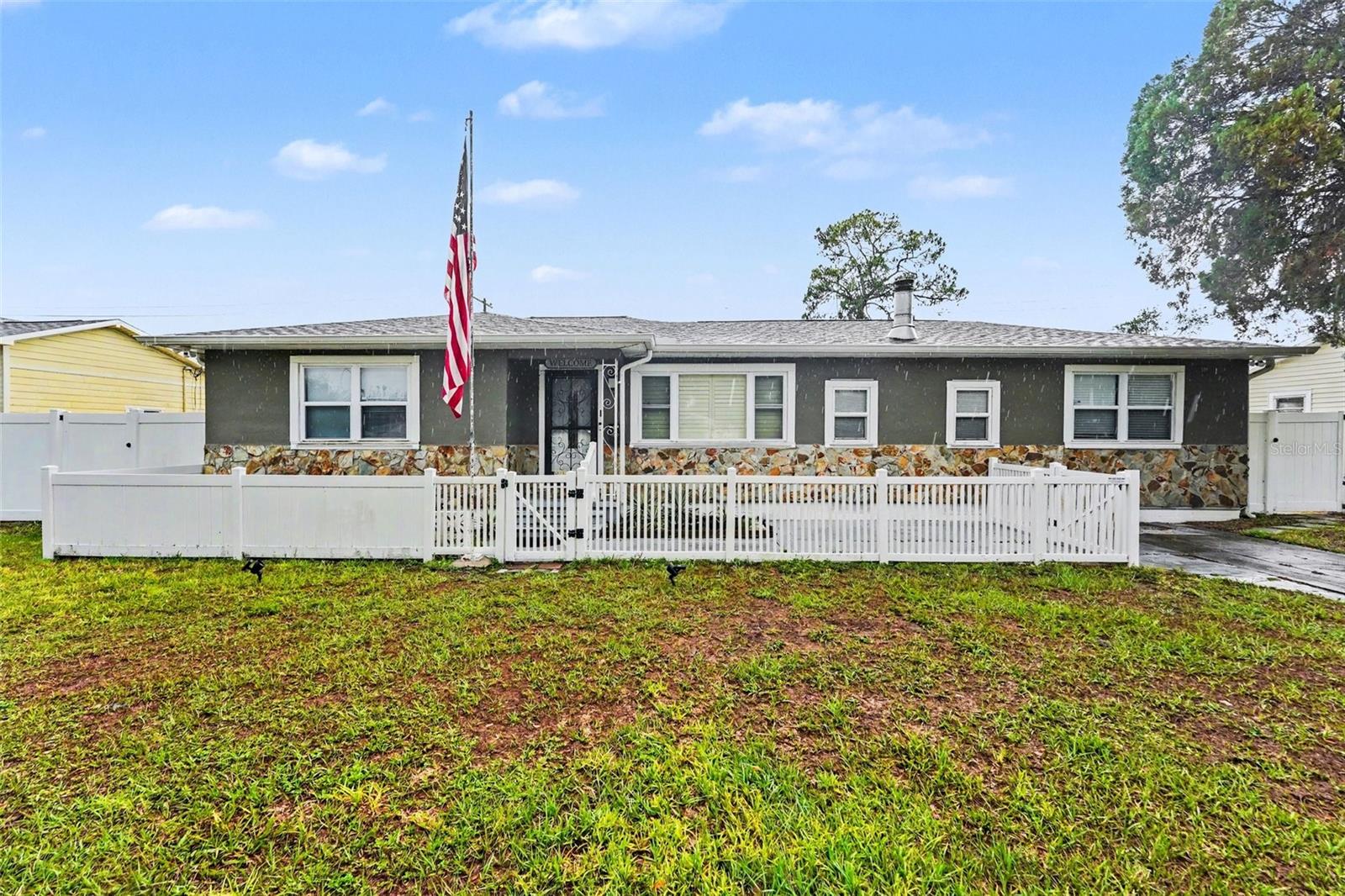 LAKE PASADENA DEV - Residential