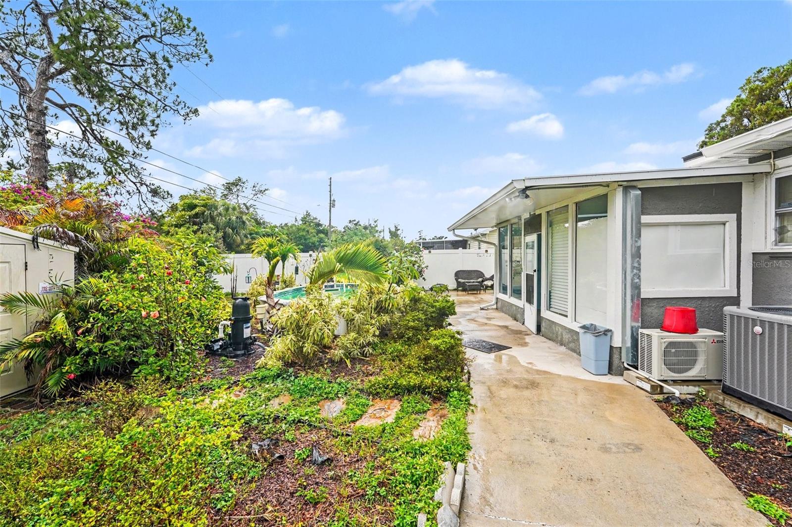 LAKE PASADENA DEV - Residential