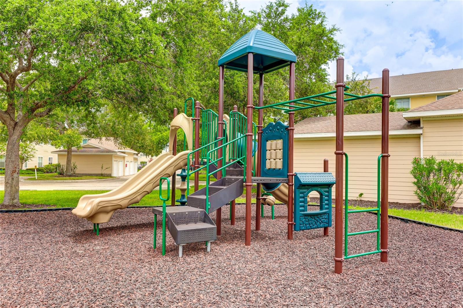 THE PALMS OF CORTEZ - Residential