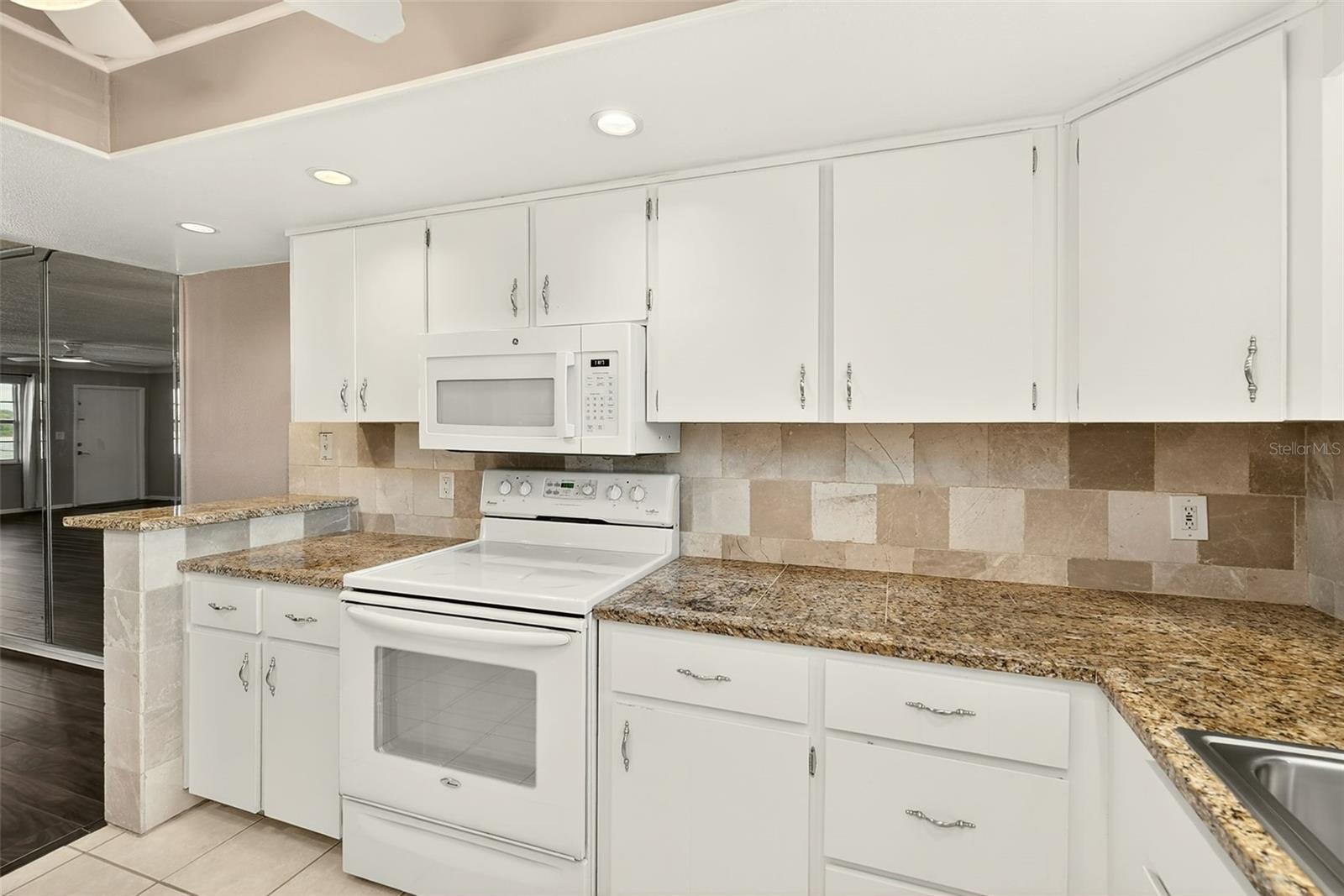 OAKHURST GARDEN APTS CONDO - Residential