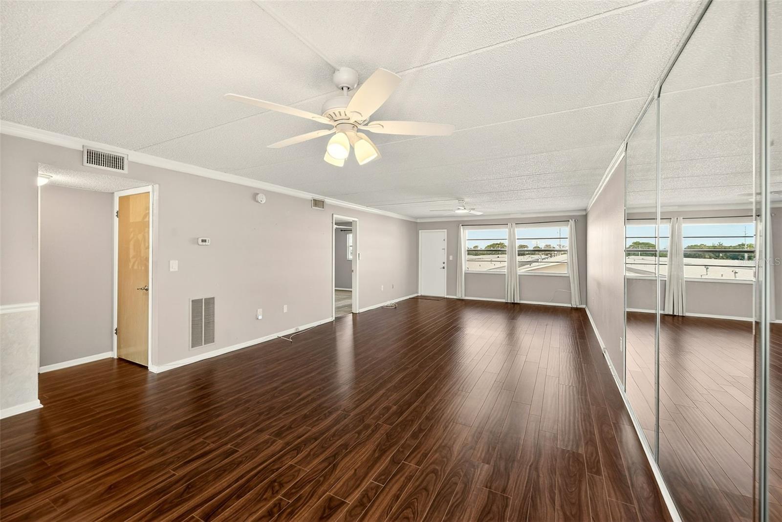 OAKHURST GARDEN APTS CONDO - Residential