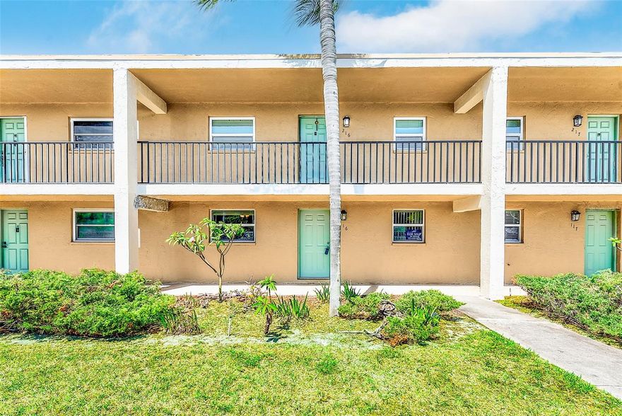 One or more photo(s) has been virtually staged. Great location, non flood zone, close to beaches, close to Seminole Town Center, BOTTOM FLOOR NO STAIRS REQUIRED. Very clean. This unit has been meticulously maintained and has had excellent care. Any one needing a ground floor unit that does not require stairs. Great location close to shopping centers, beaches, and local amenities. Move in ready.