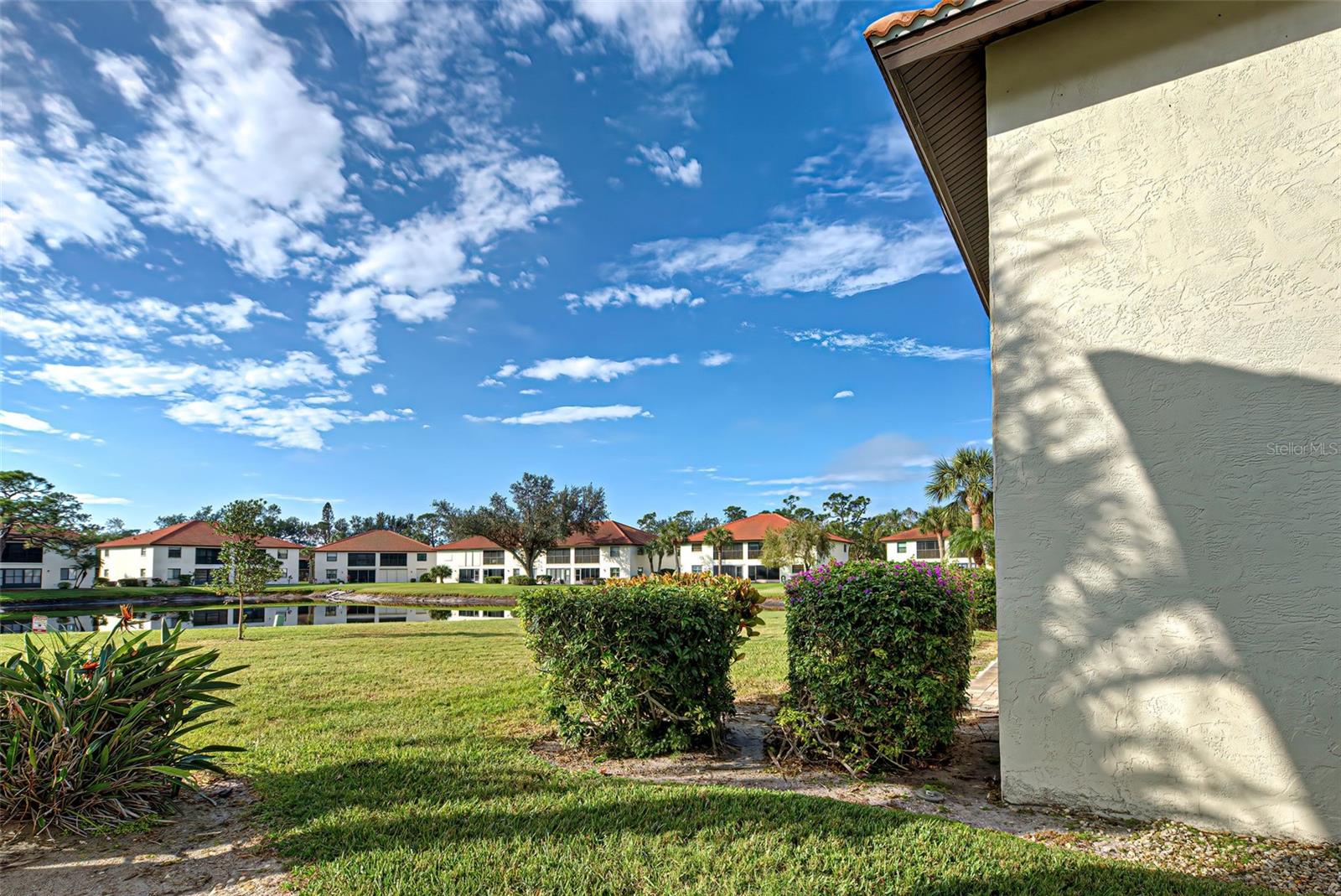 524 PINE HOLLOW CIRCLE 524