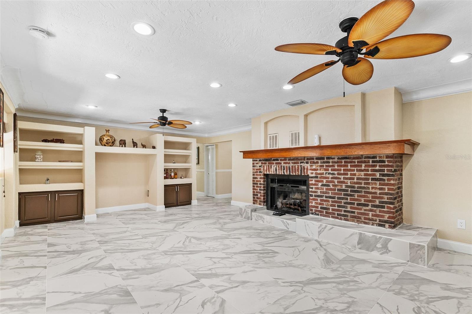 MYAKKA SUB - Residential