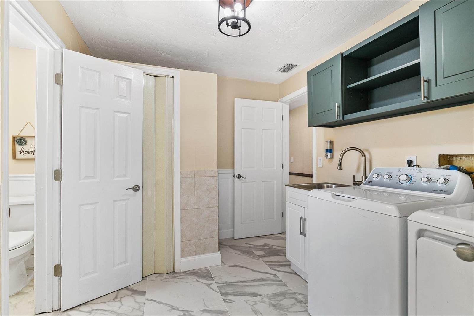 MYAKKA SUB - Residential