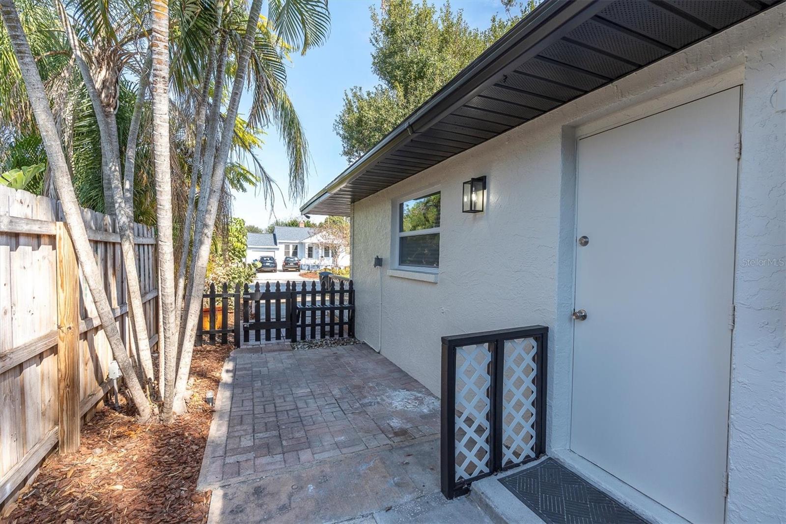 BEEVER O A SUB - Residential