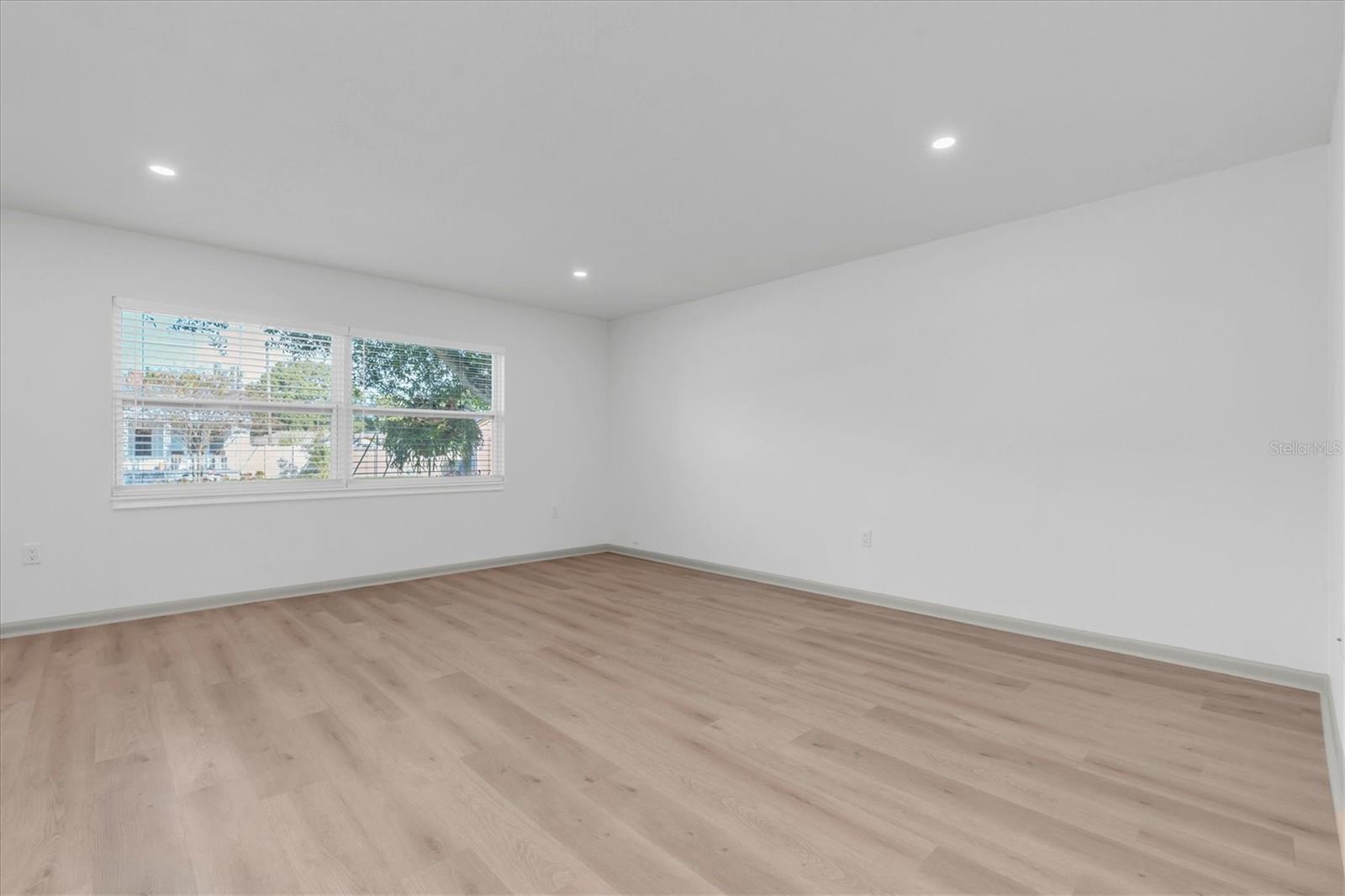 BEEVER O A SUB - Residential