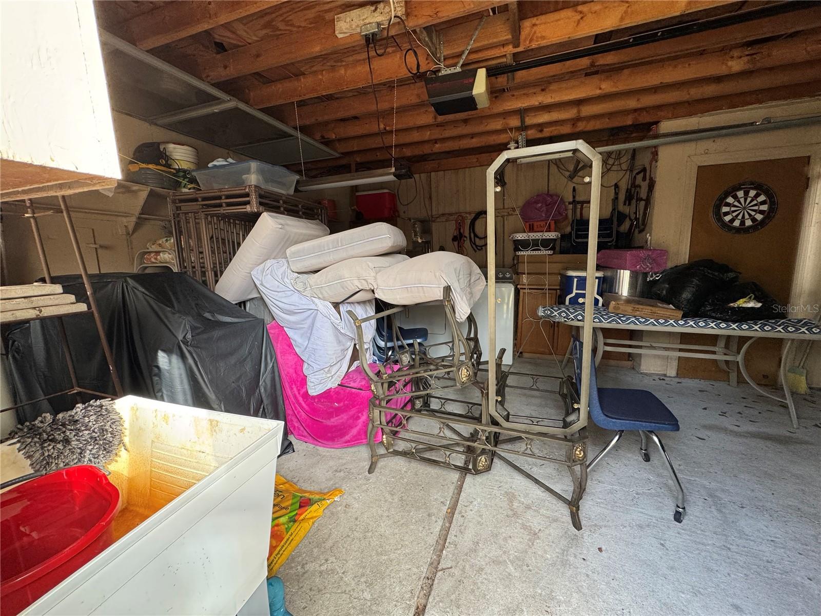 MOON LAKE ESTATES - Residential